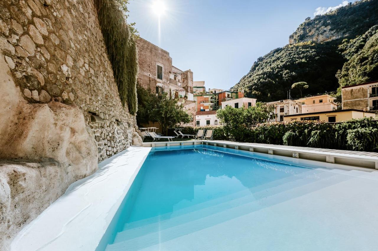 Amalfi Resort Exterior foto